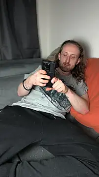 DrownMentallyyy online show from 05.10.26