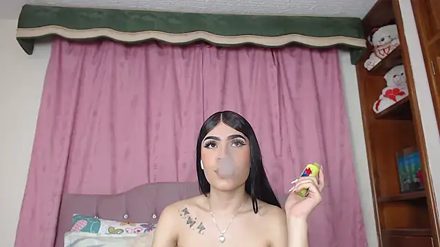 Snapshot of cuttebabe_ chatting on 03.14.25 cuttebabe  online show from 03.14.25