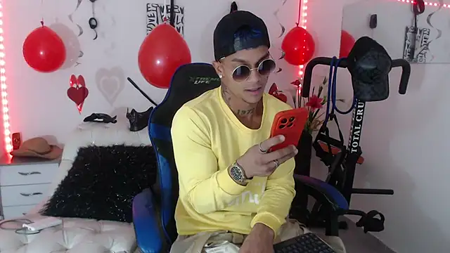 Leonard Price online show from 02.14.25