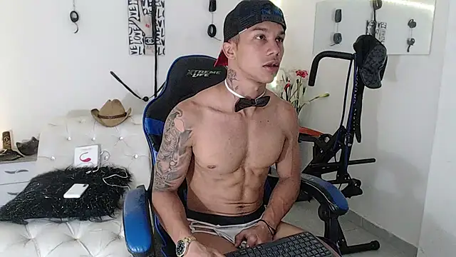 Leonard Price online show from 03.02.25