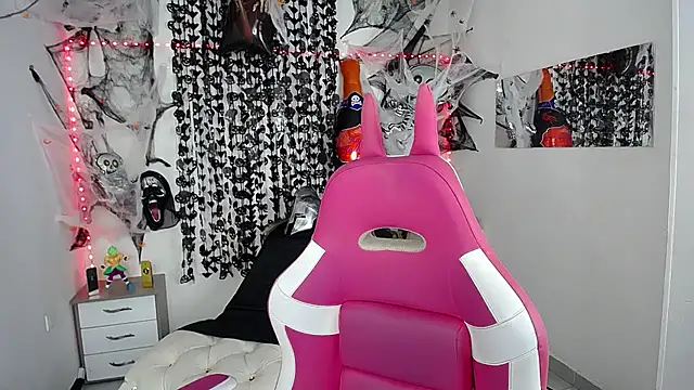 Leonard Price online show from 10.16.25