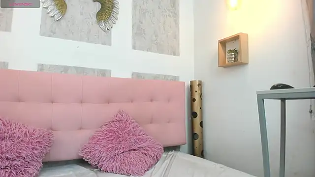 zhamira 21 online show from 11.27.25