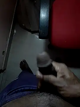 SuranSexy33 online show from 12.21.24