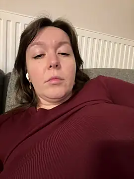 Snapshot of Your_Hot_Sister01 chatting on 01.26.25 Your Hot Sister01 online show from 01.26.25