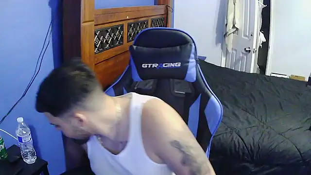 Snapshot of MasterKvn chatting on 01.25.25 MasterKvn online show from 01.25.25