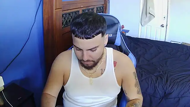 Snapshot of MasterKvn chatting on 01.29.25 MasterKvn online show from 01.29.25