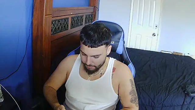 Snapshot of MasterKvn chatting on 02.08.25 MasterKvn online show from 02.08.25