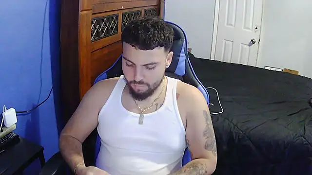 Snapshot of MasterKvn chatting on 02.11.25 MasterKvn online show from 02.11.25