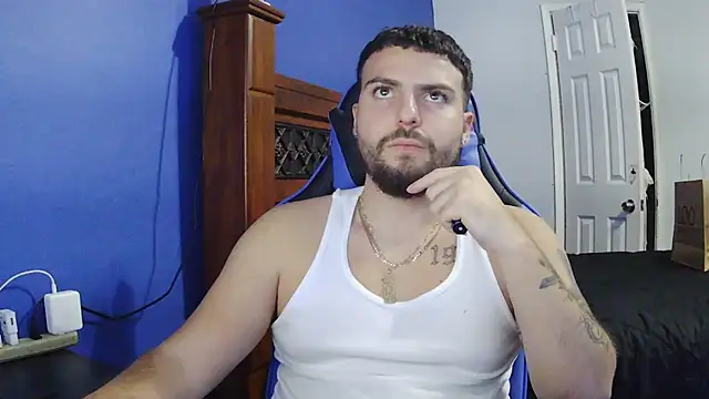 Snapshot of MasterKvn chatting on 02.12.25 MasterKvn online show from 02.12.25