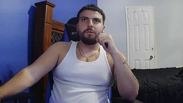 Snapshot of MasterKvn chatting on 02.21.25 MasterKvn online show from 02.21.25