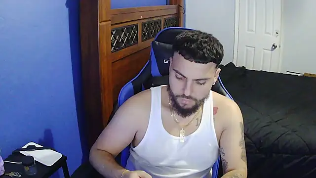 Snapshot of MasterKvn chatting on 03.02.25 MasterKvn online show from 03.02.25