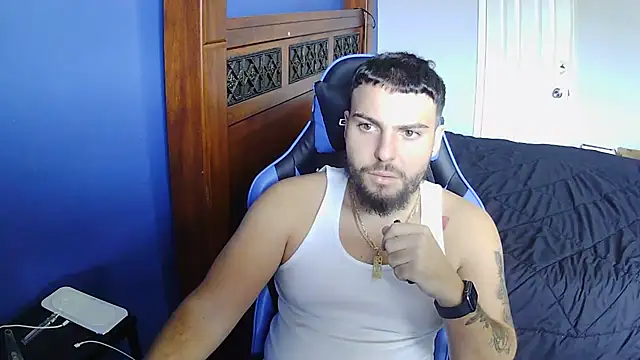 Snapshot of MasterKvn chatting on 03.04.25 MasterKvn online show from 03.04.25