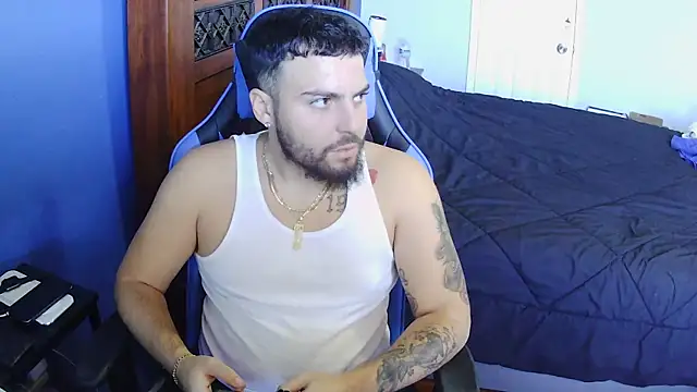 Snapshot of MasterKvn chatting on 03.06.25 MasterKvn online show from 03.06.25