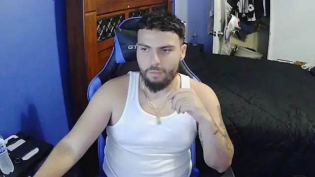 Snapshot of MasterKvn chatting on 03.11.25 MasterKvn online show from 03.11.25