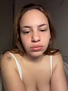 Snapshot of AgnesCampp chatting on 10.24.25 AgnesCampp online show from 10.24.25