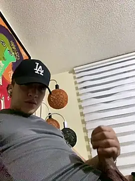 kmilo2405 online show from 03.24.26