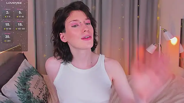 Snapshot of Kolette_Gray chatting on 01.15.25 Kolette Gray online show from 01.15.25