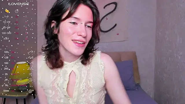 Snapshot of Kolette_Gray chatting on 11.17.25 Kolette Gray online show from 11.17.25