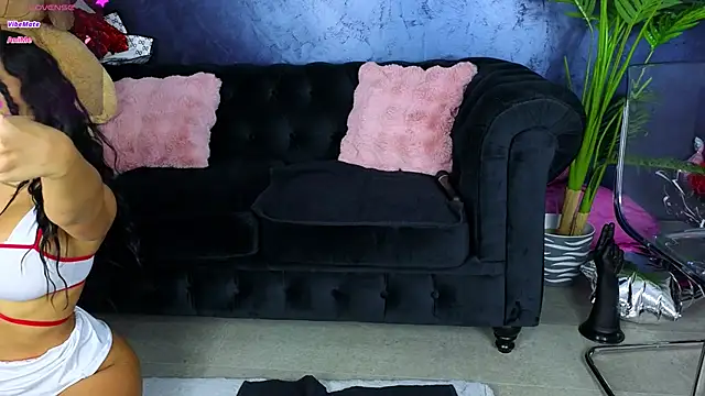 Snapshot of firesbomb777 chatting on 01.18.25 firesbomb777 online show from 01.18.25