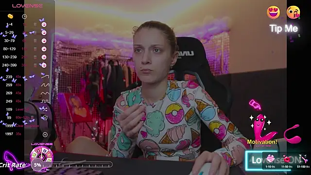 Snapshot of Kathleen_Meow chatting on 10.12.25 Kathleen Meow online show from 10.12.25