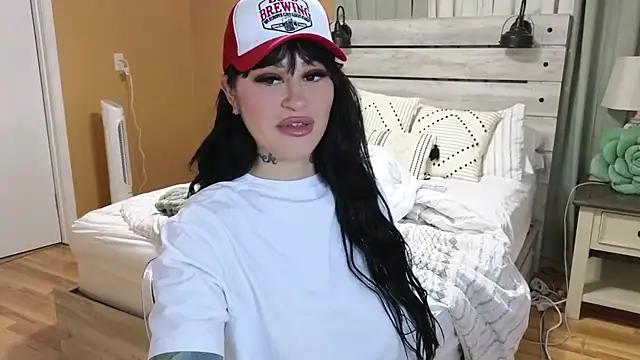 TexasTattooedHouseWife online show from 10.10.25