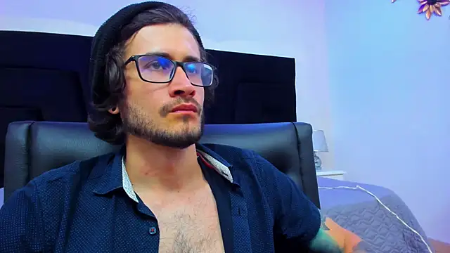 Loggan donnelly online show from 01.12.25