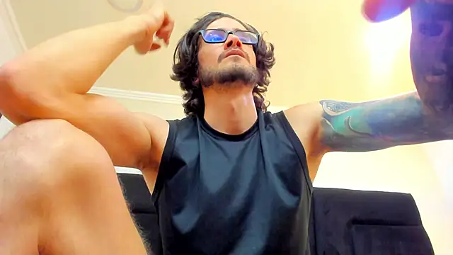 Loggan donnelly online show from 02.14.25