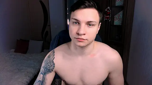 Snapshot of handsome_guy01 chatting on 12.19.24 handsome guy01 online show from 12.19.24