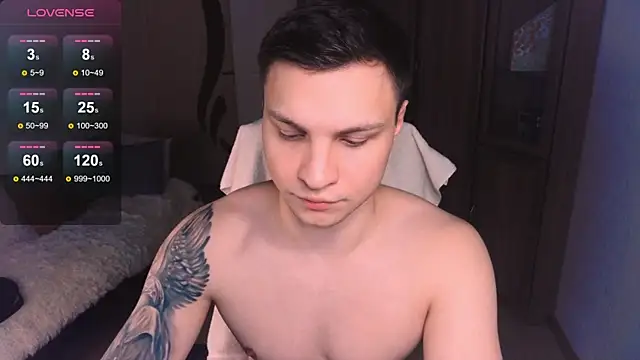 Snapshot of handsome_guy01 chatting on 01.22.25 handsome guy01 online show from 01.22.25
