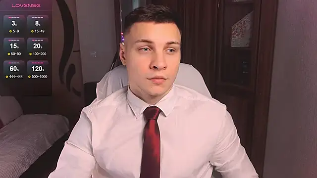 Snapshot of handsome_guy01 chatting on 02.01.25 handsome guy01 online show from 02.01.25