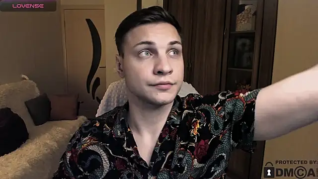 handsome guy01 online show from 11.06.25