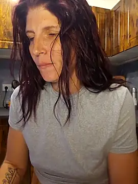 Lenchen  online show from 04.18.26