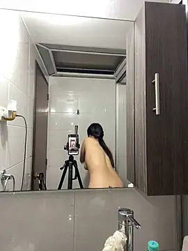 Praga Pink online show from 01.05.25