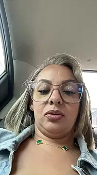 Snapshot of Aligoldbottom chatting on 12.27.24 Aligoldbottom online show from 12.27.24