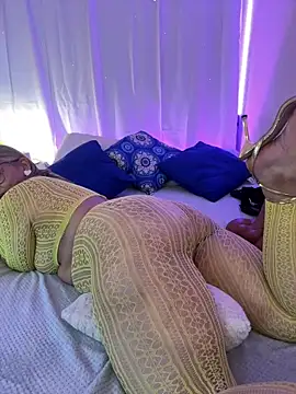 Snapshot of Aligoldbottom chatting on 01.23.25 Aligoldbottom online show from 01.23.25