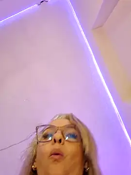 Snapshot of Aligoldbottom chatting on 03.01.25 Aligoldbottom online show from 03.01.25