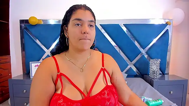 Tiffanymiller00 online show from 12.19.25