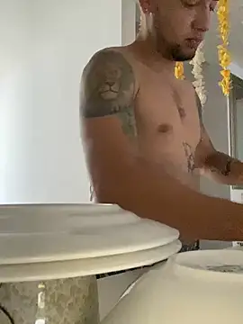 Snapshot of MrSoulMommy chatting on 12.04.24 MrSoulMommy online show from 12.04.24