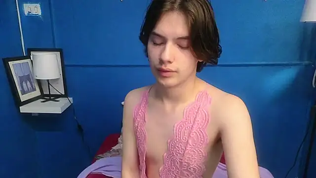 Snapshot of Angel_shiny chatting on 02.15.25 Angel shiny online show from 02.15.25