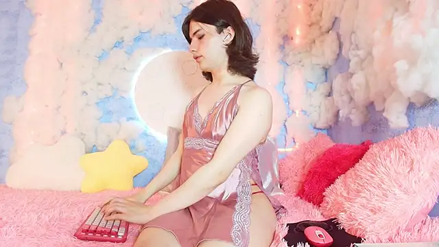 Snapshot of Angel_shiny chatting on 11.15.25 Angel shiny online show from 11.15.25