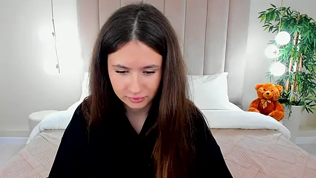 milaleoneli online show from 11.09.25