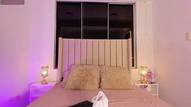 Aliison Smith online show from 11.08.25