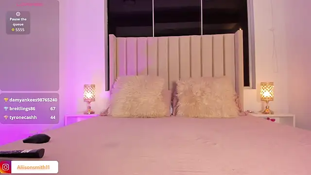 Aliison Smith online show from 12.18.25