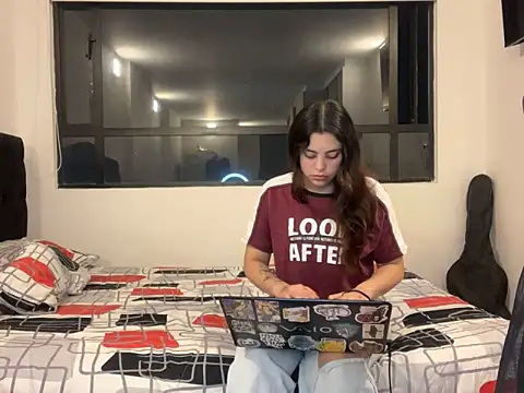 Scarlett Jazmin online show from 02.12.25