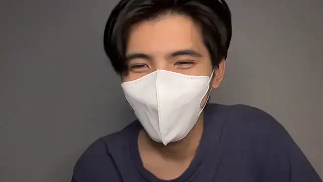 Snapshot of Lio_kun chatting on 11.08.25 Lio kun online show from 11.08.25