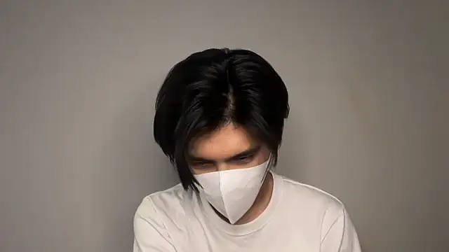 Snapshot of Lio_kun chatting on 11.17.25 Lio kun online show from 11.17.25