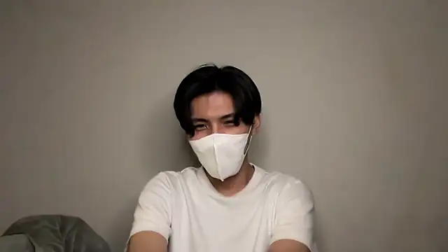 Snapshot of Lio_kun chatting on 11.23.25 Lio kun online show from 11.23.25