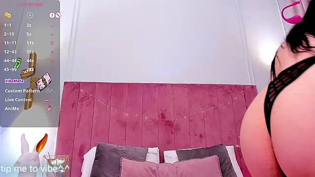 Mayzzie online show from 03.23.25