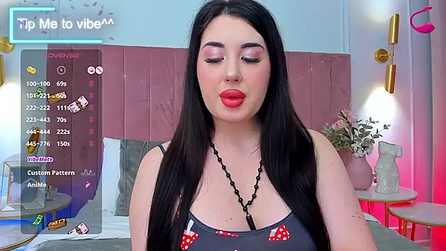 Mayzzie online show from 09.21.25