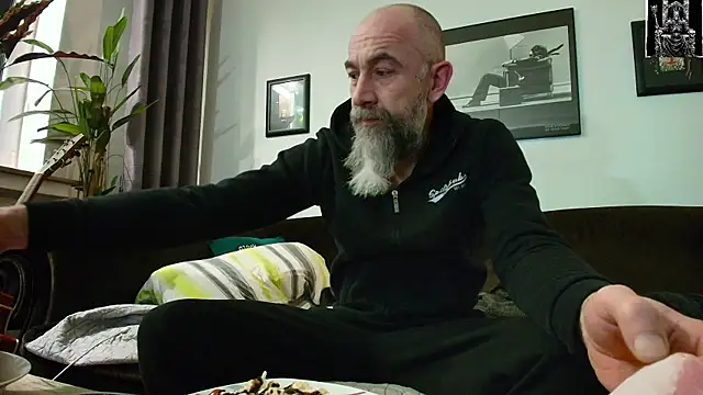 Kingsscepter online show from 02.24.25